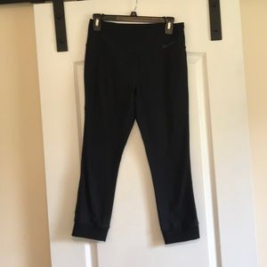 Black Nike 7/8 crops
